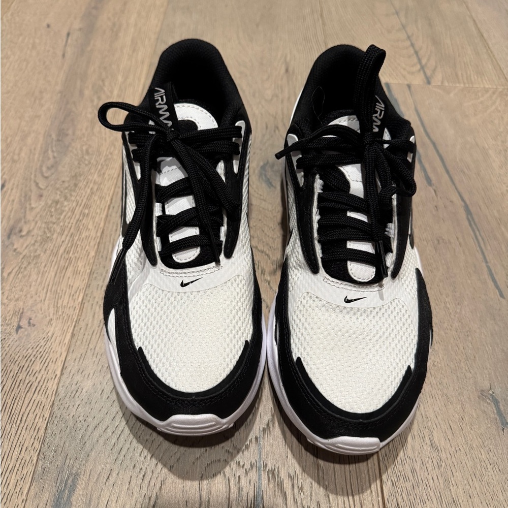 Womens Black and White Nike Air Max Sneakers